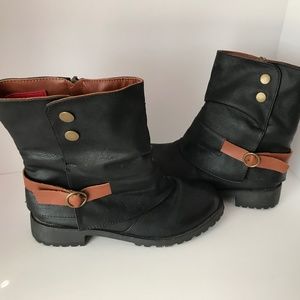 Womens Boots